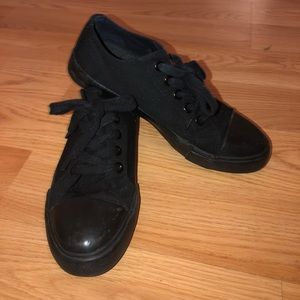 Work shoes
